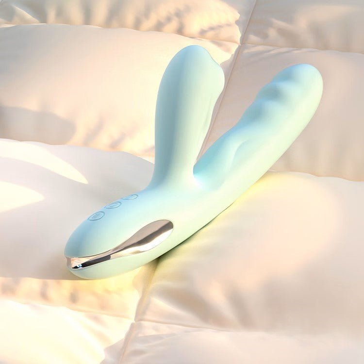 Avery Clit Sucking & G-Spot Thrusting Rabbit Vibrator App Controlled - Wet Master