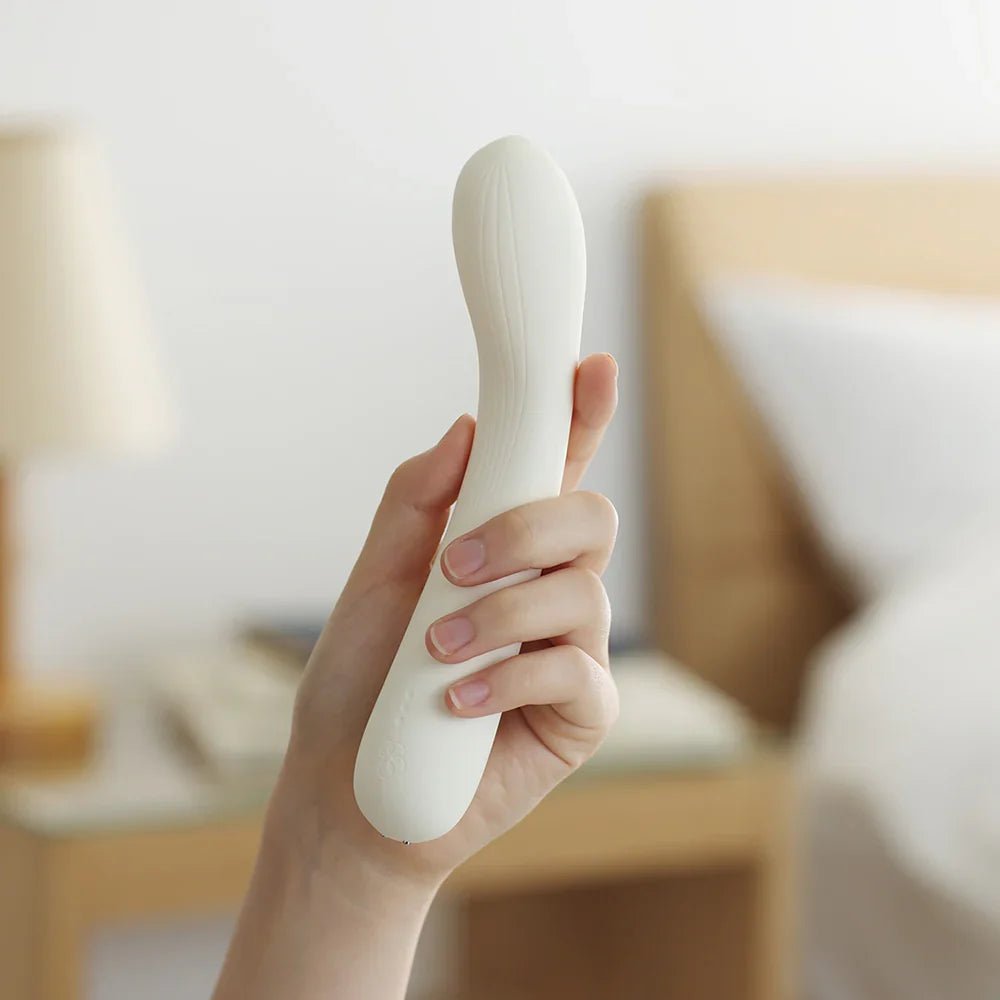 TENGA Iroha Mai Tsuru G-Spot Vibrator - Wet Master